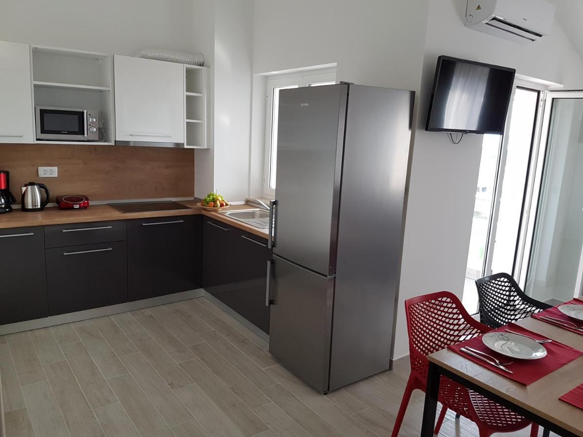 Apartments Kiara Пунат Екстериор снимка