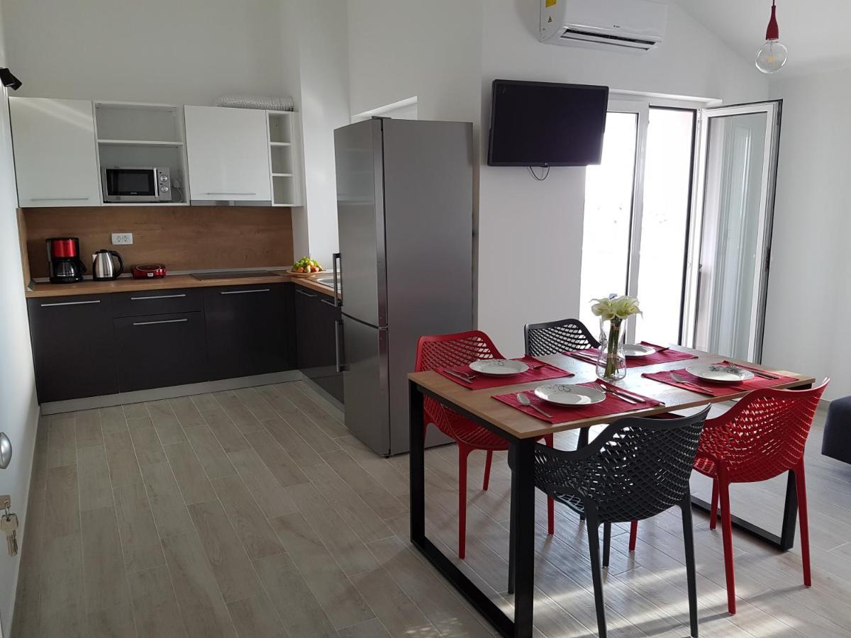 Apartments Kiara Пунат Екстериор снимка