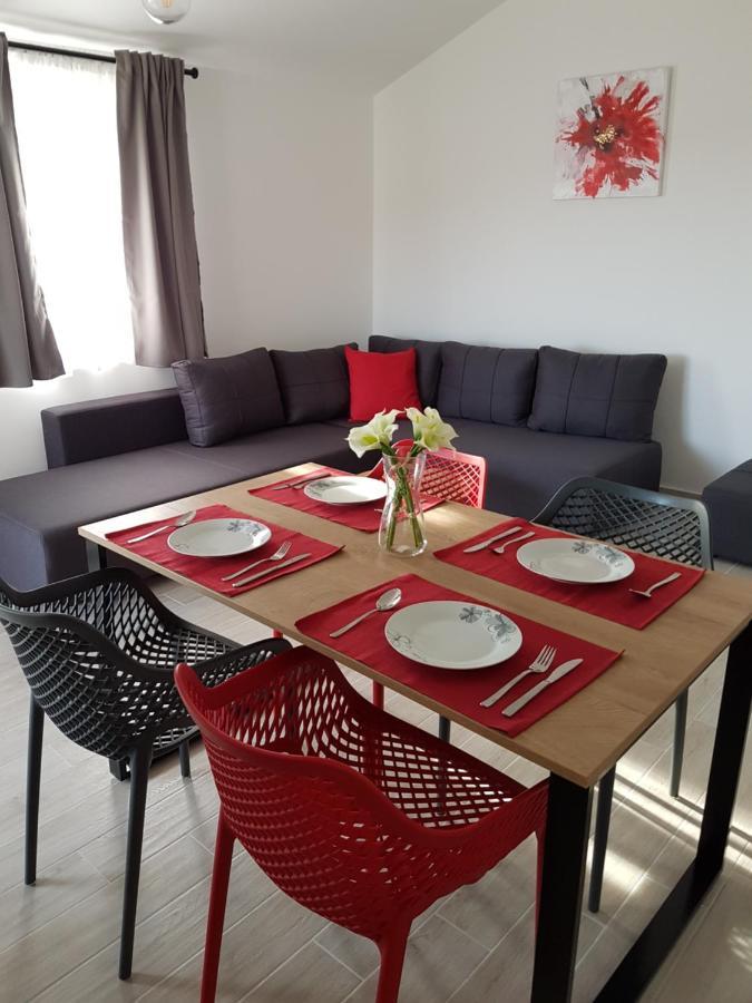 Apartments Kiara Пунат Екстериор снимка