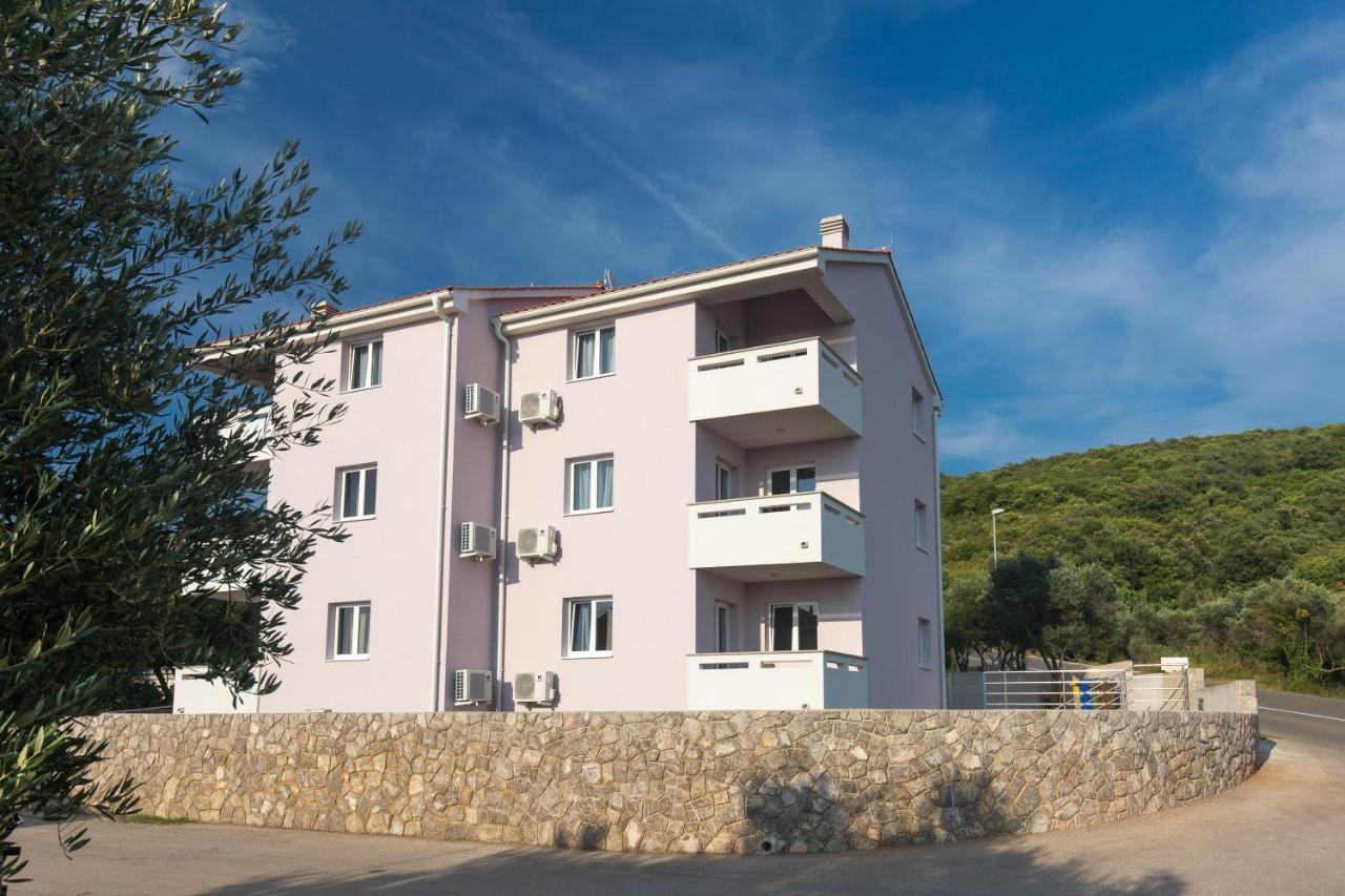 Apartments Kiara Пунат Екстериор снимка