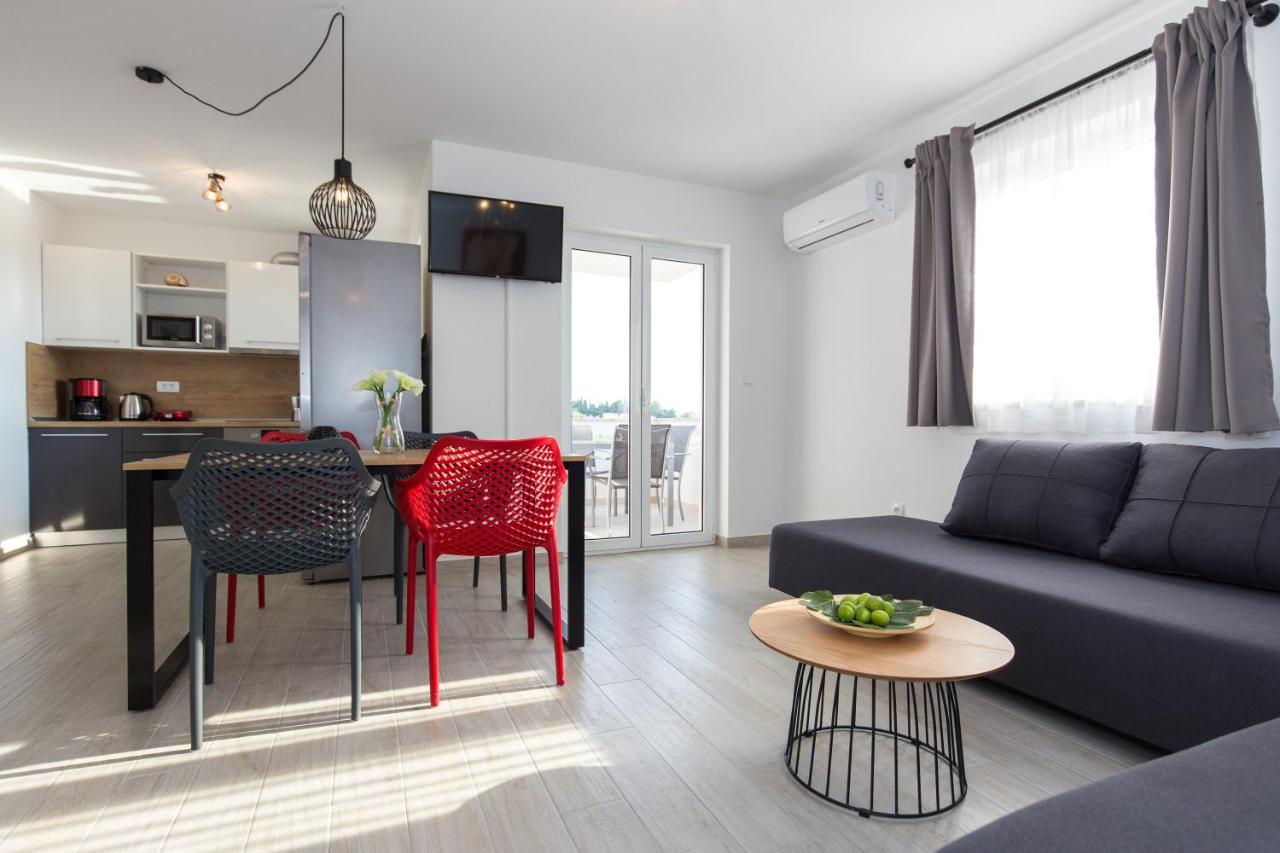 Apartments Kiara Пунат Екстериор снимка